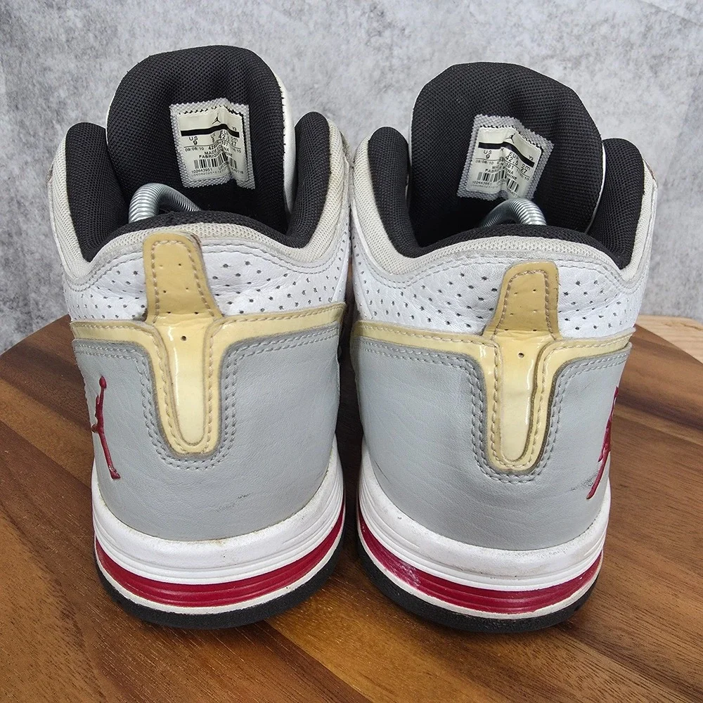 Jordan C-Series Basketball‎ Shoes Mens 9 White Red Sneakers Casual 428835-101